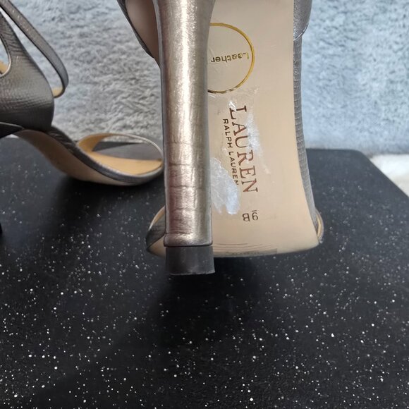 Lauren Ralph Lauren Gretchin Grey Metallic Lizard Heeled Sandal Size 9 Pre Owned - Picture 7 of 11